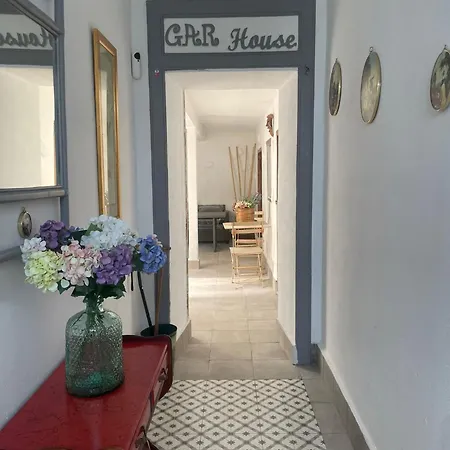 Gar House La Dimora De Suenos ホステル *