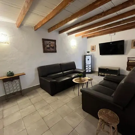 Gar House La Dimora De Suenos 호스텔 가라치코